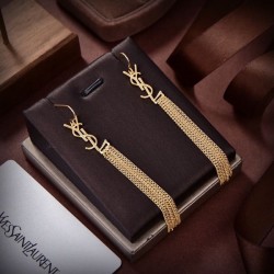 最旬のスタイル 2024SS イヤリング YSL イヴ サンローラン