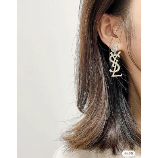 超特価数量限定 2024SS イヤリング YSL イヴ サンローラン 超特価数量限定 2024SS イヤリング YSL イヴ サンローラン