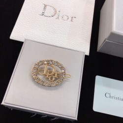 主役になる個性的なアイテム 2024SS 髪飾り DIOR ディオール