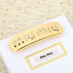 トレンドの最先端に 2024SS 髪飾り MIU MIU ミュウミュウ