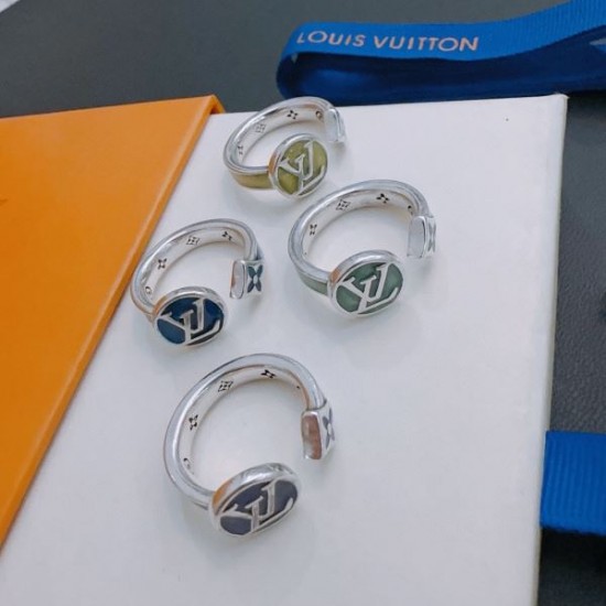 圧倒的な高級感 2024SS リング LOUIS VUITTON ルイヴィトン