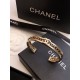 雑誌も街も人気アイテム 2024SS ブレスレット CHANEL シャネル 雑誌も街も人気アイテム 2024SS ブレスレット CHANEL シャネル