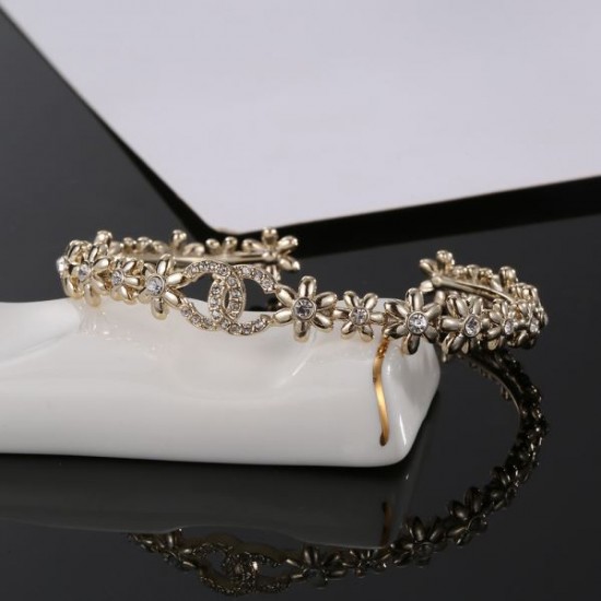 海外のファッション新品 2024SS ブレスレット CHANEL シャネル 海外のファッション新品 2024SS ブレスレット CHANEL シャネル