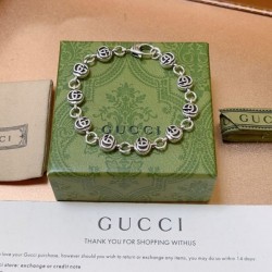 クールな印象に見せる 2024SS ブレスレット GUCCI グッチ