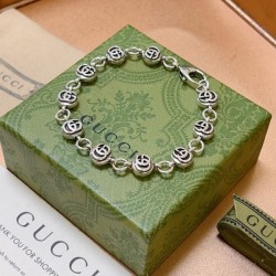 クールな印象に見せる 2024SS ブレスレット GUCCI グッチ