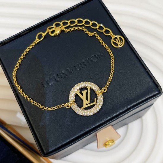人気モデル愛用 2024SS ブレスレット LOUIS VUITTON ルイヴィトン 人気モデル愛用 2024SS ブレスレット LOUIS VUITTON ルイヴィトン
