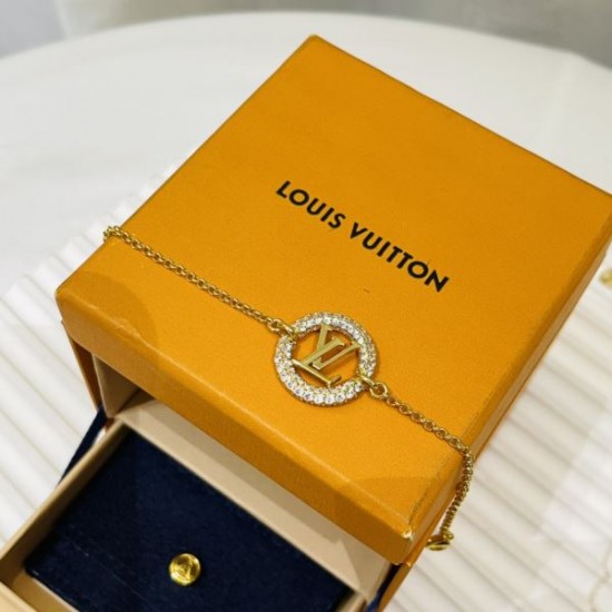 人気モデル愛用 2024SS ブレスレット LOUIS VUITTON ルイヴィトン 人気モデル愛用 2024SS ブレスレット LOUIS VUITTON ルイヴィトン