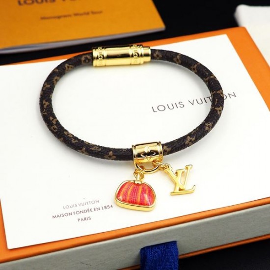 セールお早めに 2024SS ブレスレット LOUIS VUITTON ルイヴィトン セールお早めに 2024SS ブレスレット LOUIS VUITTON ルイヴィトン