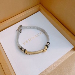 大人っぽい質感 2024SS ブレスレット VERSACE ヴェルサーチェ