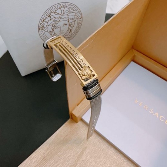 大人っぽい質感 2024SS ブレスレット VERSACE ヴェルサーチェ 大人っぽい質感 2024SS ブレスレット VERSACE ヴェルサーチェ