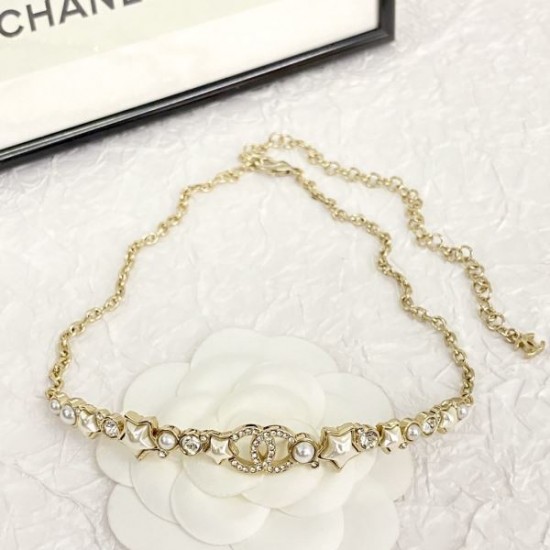 上品なカジュアルコーデに 2024SS ネックレス CHANEL シャネル 上品なカジュアルコーデに 2024SS ネックレス CHANEL シャネル