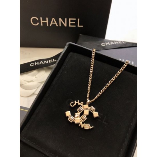 今年売れた人気のスタイル 2024SS ネックレス CHANEL シャネル 今年売れた人気のスタイル 2024SS ネックレス CHANEL シャネル