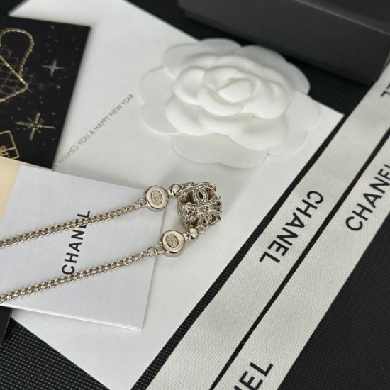 今っぽいスタイルに決まる 2024SS ネックレス CHANEL シャネル 今っぽいスタイルに決まる 2024SS ネックレス CHANEL シャネル