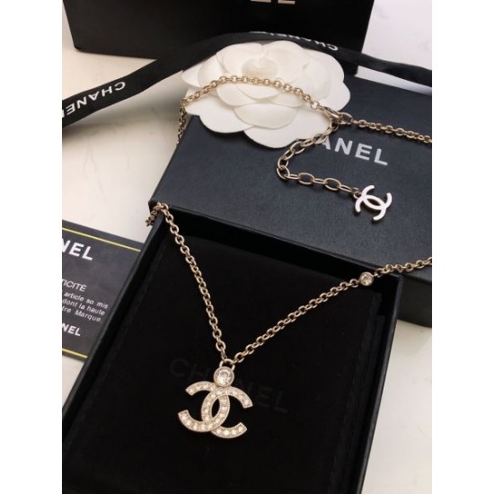 著名人やセレブも愛用する 2024SS ネックレス CHANEL シャネル 著名人やセレブも愛用する 2024SS ネックレス CHANEL シャネル