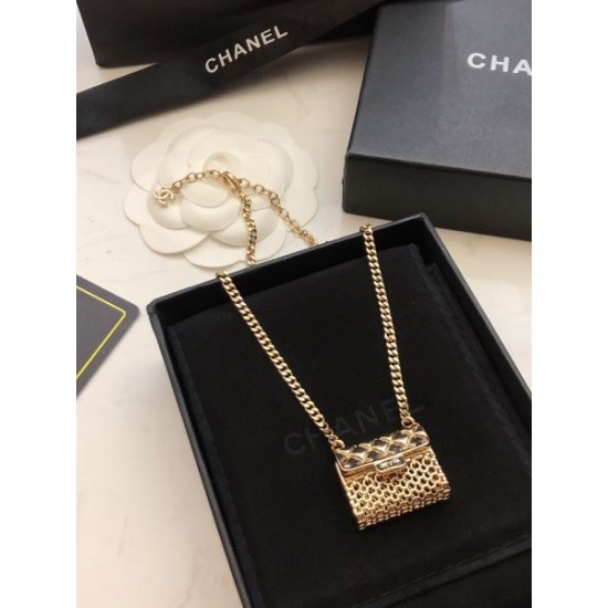 季節の変わり目に活躍する 2024SS ネックレス CHANEL シャネル 季節の変わり目に活躍する 2024SS ネックレス CHANEL シャネル