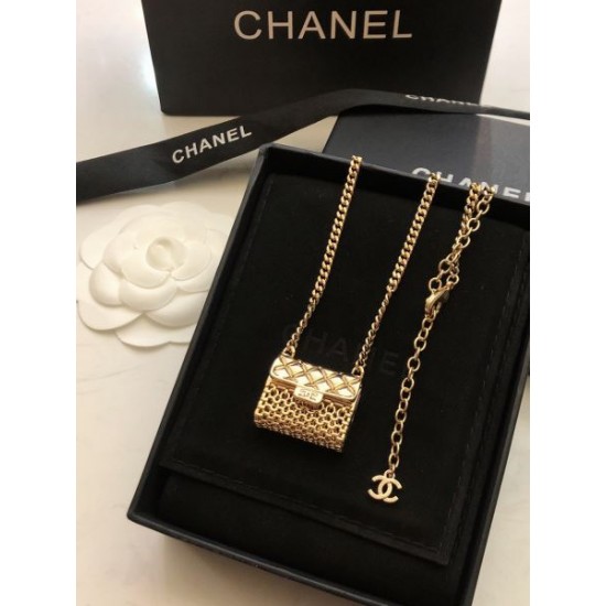 季節の変わり目に活躍する 2024SS ネックレス CHANEL シャネル 季節の変わり目に活躍する 2024SS ネックレス CHANEL シャネル