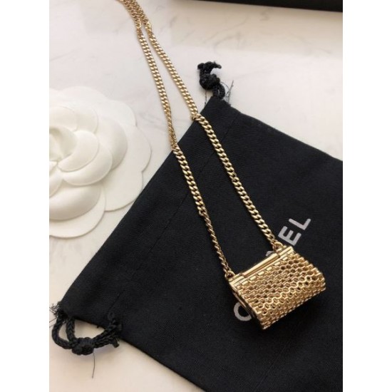 季節の変わり目に活躍する 2024SS ネックレス CHANEL シャネル 季節の変わり目に活躍する 2024SS ネックレス CHANEL シャネル