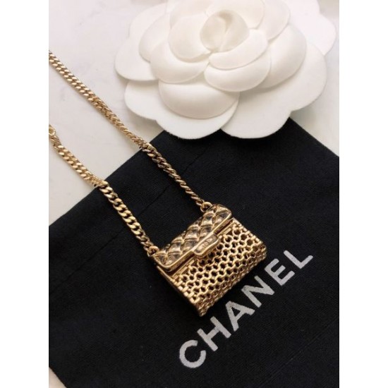 季節の変わり目に活躍する 2024SS ネックレス CHANEL シャネル 季節の変わり目に活躍する 2024SS ネックレス CHANEL シャネル