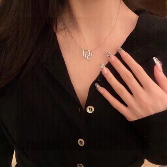 最短1週間 日本未発売 2024SS ネックレス DIOR ディオール 最短1週間 日本未発売 2024SS ネックレス DIOR ディオール