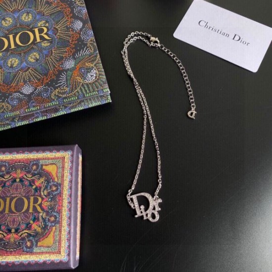 最短1週間 日本未発売 2024SS ネックレス DIOR ディオール 最短1週間 日本未発売 2024SS ネックレス DIOR ディオール