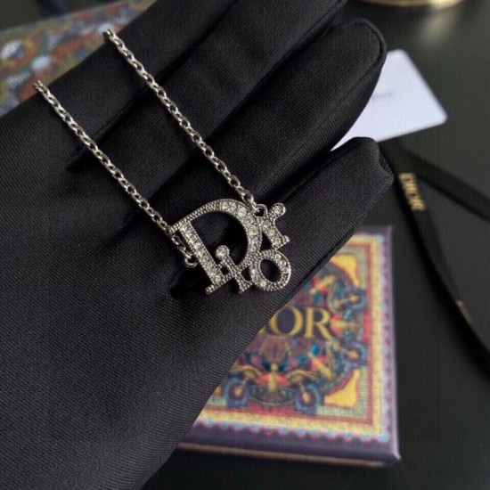 最短1週間 日本未発売 2024SS ネックレス DIOR ディオール 最短1週間 日本未発売 2024SS ネックレス DIOR ディオール