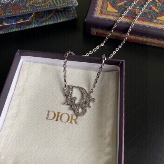 最短1週間 日本未発売 2024SS ネックレス DIOR ディオール 最短1週間 日本未発売 2024SS ネックレス DIOR ディオール