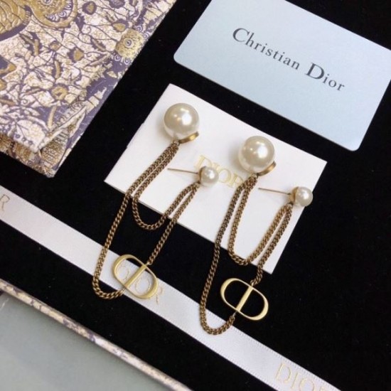 絶対かわいいおすすめ 2024SS イヤリング DIOR ディオール 絶対かわいいおすすめ 2024SS イヤリング DIOR ディオール