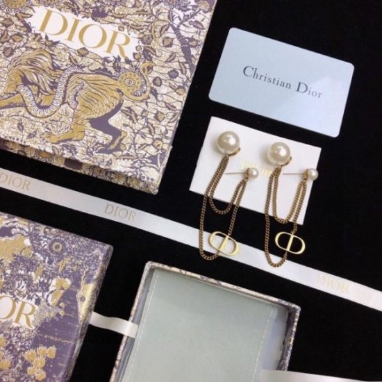 絶対かわいいおすすめ 2024SS イヤリング DIOR ディオール 絶対かわいいおすすめ 2024SS イヤリング DIOR ディオール