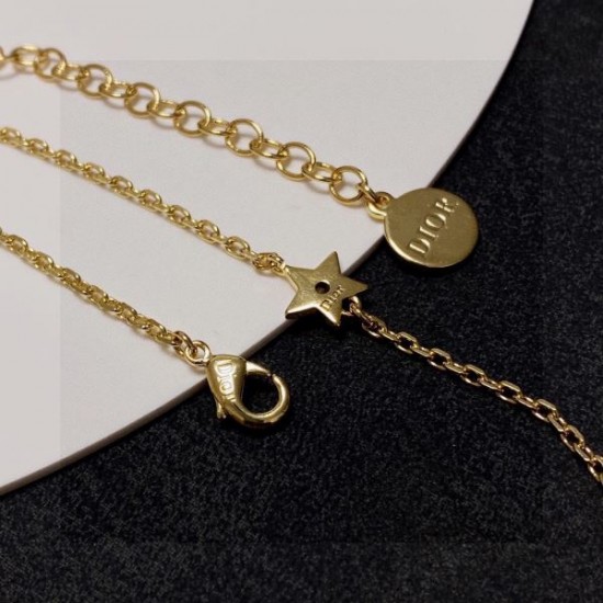 緊急セールで驚き価格 2024SS ネックレス DIOR ディオール 緊急セールで驚き価格 2024SS ネックレス DIOR ディオール