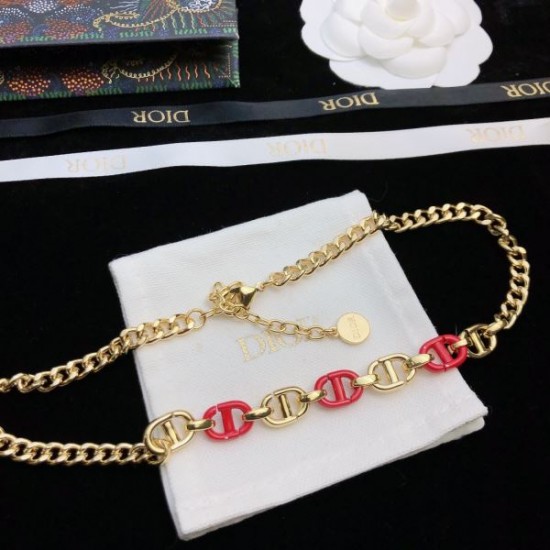 おしゃれの幅が広がり 2024SS ネックレス DIOR ディオール おしゃれの幅が広がり 2024SS ネックレス DIOR ディオール