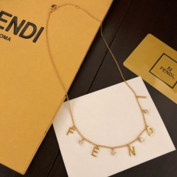 オシャレだけど疲れない 2024SS ネックレス FENDI フェンデイ