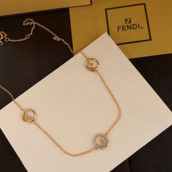 人気のオシャレものから 2024SS ネックレス FENDI フェンデイ 人気のオシャレものから 2024SS ネックレス FENDI フェンデイ