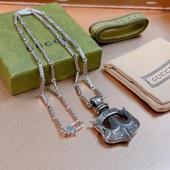今年のトレンドを先取り 2024SS ネックレス GUCCI グッチ 今年のトレンドを先取り 2024SS ネックレス GUCCI グッチ