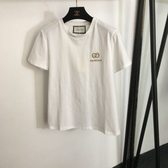 2024SS 上下セット GUCCI グッチ 目を引くーデザインが特徴的 2024SS 上下セット GUCCI グッチ 目を引くーデザインが特徴的