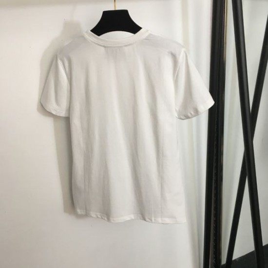 2024SS 上下セット GUCCI グッチ 目を引くーデザインが特徴的 2024SS 上下セット GUCCI グッチ 目を引くーデザインが特徴的