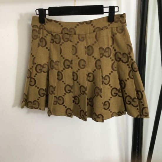 2024SS 上下セット GUCCI グッチ 目を引くーデザインが特徴的 2024SS 上下セット GUCCI グッチ 目を引くーデザインが特徴的