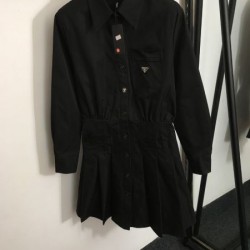 2024SS ワンピース PRADA プラダ 主役になる個性的なアイテム