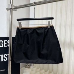 2024SS スカート PRADA プラダ 今シーズン最注目のトレンド