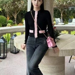 2024SS プルオーバーセーター BALENCIAGA バレンシアガ カジュアル感を出す