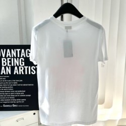 2024SS 半袖Tシャツ FENDI フェンデイ 今年の最旬トレンドになる