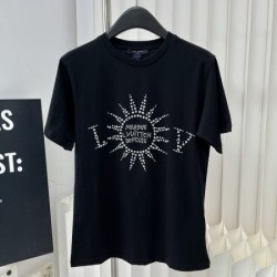 2024SS 半袖Tシャツ LOUIS VUITTON ルイヴィトン 絶対購入したい