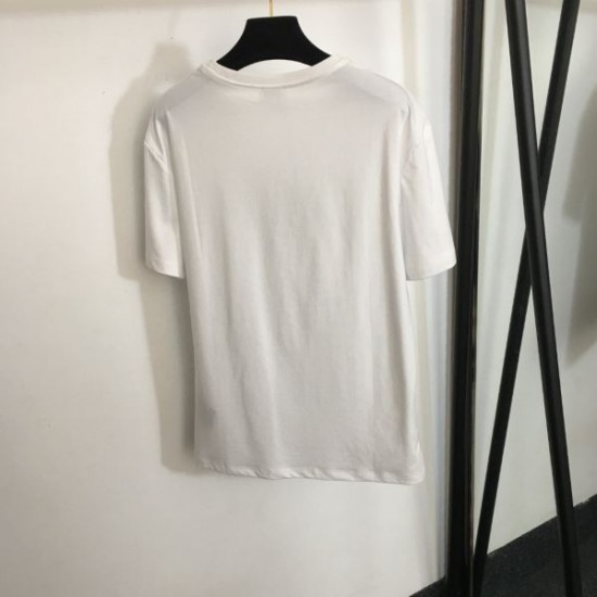 2024SS 半袖Tシャツ YSL イヴ サンローラン きれいめな印象 2024SS 半袖Tシャツ YSL イヴ サンローラン きれいめな印象