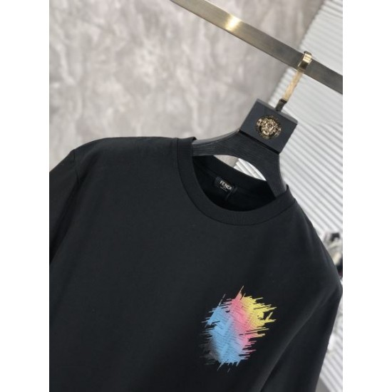 2024SS 品薄状態になる夏季新作 FENDI フェンデイ 半袖Tシャツ