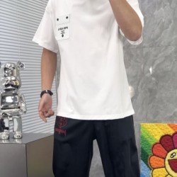 2024SS 著名人やセレブも愛用する PRADA プラダ 半袖Tシャツ