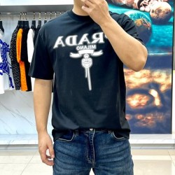 2024SS クリスマスプレゼントにも PRADA プラダ 半袖Tシャツ