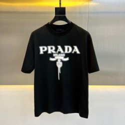 2024SS クリスマスプレゼントにも PRADA プラダ 半袖Tシャツ