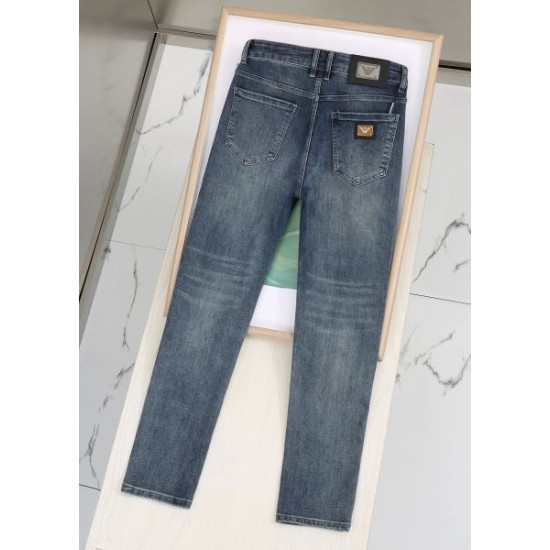 2024SS 日本でも根強い人気のブランド ARMANI アルマーニ ジーパン 2024SS 日本でも根強い人気のブランド ARMANI アルマーニ ジーパン