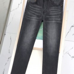 2024SS カジュアルさも強めなアイテム ARMANI アルマーニ ジーパン