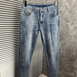 2024SS 今夏に長く愛用できるスタイル ARMANI アルマーニ ジーパン