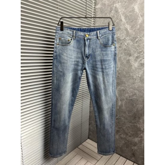 2024SS 今夏に長く愛用できるスタイル ARMANI アルマーニ ジーパン